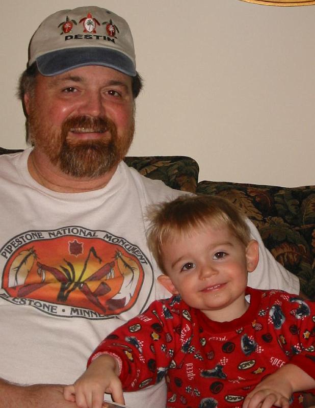 reading w daddy 1.jpg